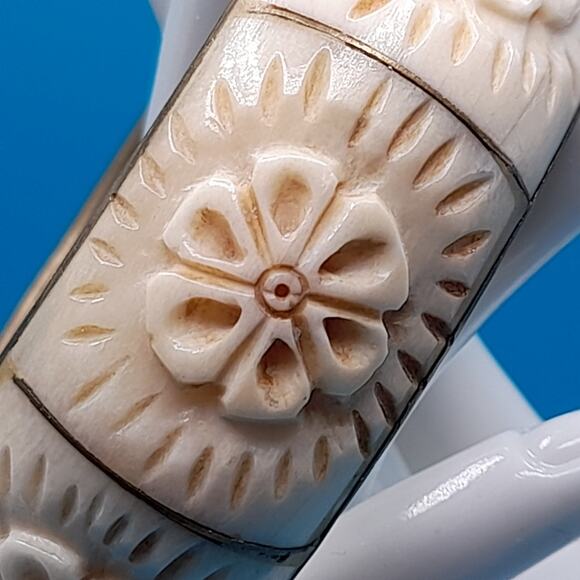 Vintage Carved Celluloid Wide Bangle Bracelet, Brass Inside, 8 Inches - Picture 5 of 10